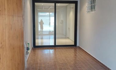 ALQUILER CASA Y SALONES MÁS SALON COMERCIAL.