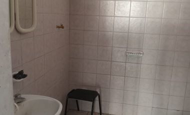 ALQUILER CASA Y SALONES MÁS SALON COMERCIAL.