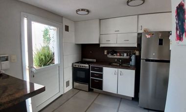 DUPLEX EN ALQUILER 5TA SECCION