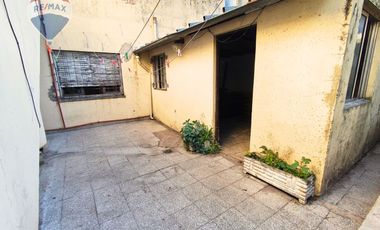 Venta casa 7 amb en con jardin en Villa Adelina