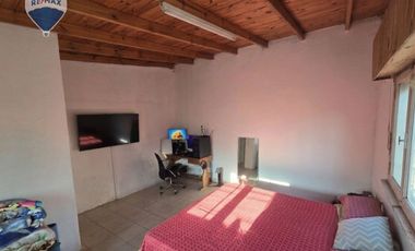 Venta casa 7 amb en con jardin en Villa Adelina