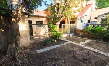 Venta casa 7 amb en con jardin en Villa Adelina