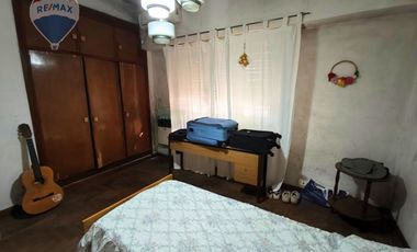 Venta casa 7 amb en con jardin en Villa Adelina