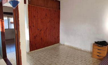 Venta casa 7 amb en con jardin en Villa Adelina