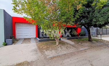 CASA DE 3 DORMITORIOS AMUEBLADA EN ALQUILER