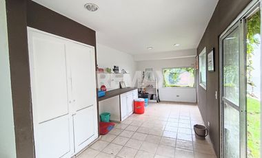 CASA DE 3 DORMITORIOS AMUEBLADA EN ALQUILER