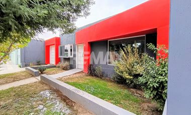 CASA DE 3 DORMITORIOS AMUEBLADA EN ALQUILER