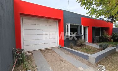 CASA DE 3 DORMITORIOS AMUEBLADA EN ALQUILER