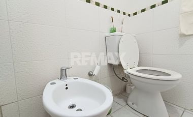 CASA DE 3 DORMITORIOS AMUEBLADA EN ALQUILER