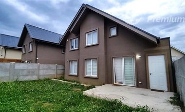 Casa en Arriendo en Hacienda San Sebastian, pasado Altos del Maipo