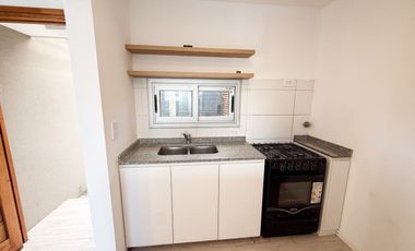 VENTA DUPLEX DOS DORMITORIOS CON PARQUE, CITY BELL