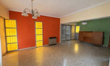 VENTA CASA 4 AMB, EZPELETA ESTE.