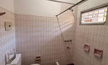 VENTA CASA 4 AMB, EZPELETA ESTE.
