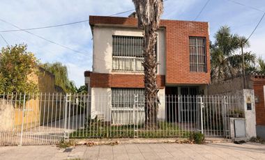 VENTA CASA 4 AMB, EZPELETA ESTE.