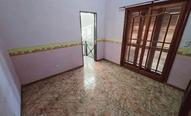 VENTA CASA 3 AMB. 2 PLANTAS GRAN PARQUE QUILMES