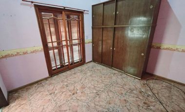 VENTA CASA 3 AMB. 2 PLANTAS GRAN PARQUE QUILMES