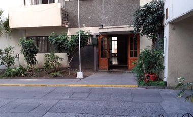 Departamento en Arriendo en 71m2 Agustinas 1581 Amplios espacios 3 dormitorios 2 amplios 1 ideal para HOME OFFICE a pasos del metro Santa Ana