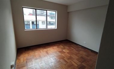 Departamento en Arriendo en 71m2 Agustinas 1581 Amplios espacios 3 dormitorios 2 amplios 1 ideal para HOME OFFICE a pasos del metro Santa Ana