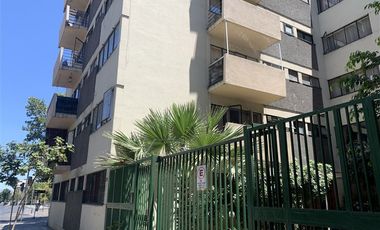 Departamento en Arriendo en 71m2 Agustinas 1581 Amplios espacios 3 dormitorios 2 amplios 1 ideal para HOME OFFICE a pasos del metro Santa Ana