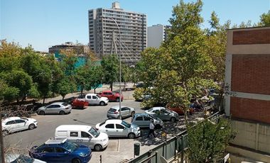 Departamento en Arriendo en 71m2 Agustinas 1581 Amplios espacios 3 dormitorios 2 amplios 1 ideal para HOME OFFICE a pasos del metro Santa Ana