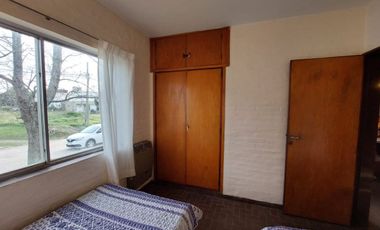 Venta casa en Alfar 4 ambientes garage y parque