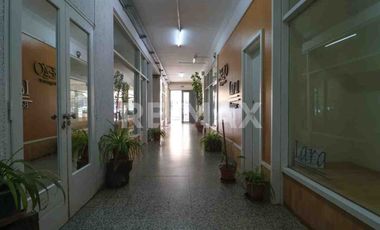 VENTA 4 LOCALES COMERCIALES GALERIA EDIFICIO ROCA