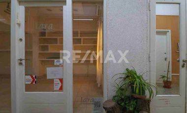 VENTA 4 LOCALES COMERCIALES GALERIA EDIFICIO ROCA