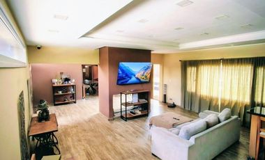 VENTA CASA de 5 AMB AMUEBLADA EN 20 DE JUNIO
