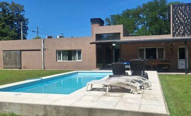 VENTA CASA de 5 AMB AMUEBLADA EN 20 DE JUNIO