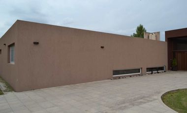 VENTA CASA de 5 AMB AMUEBLADA EN 20 DE JUNIO