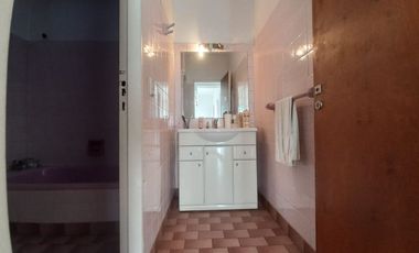 Venta Ph 5 Ambies, cochera, terraza Santos Lugares