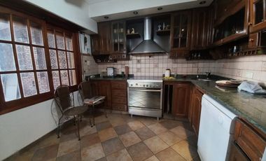 Venta Ph 5 Ambies, cochera, terraza Santos Lugares
