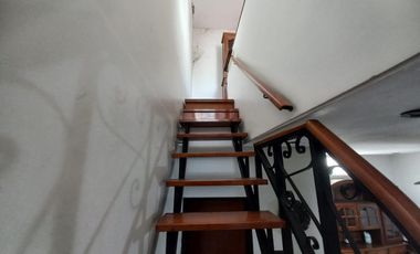 Venta Ph 5 Ambies, cochera, terraza Santos Lugares