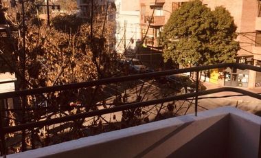 ALQUILER, DOS DORMITORIOS,  con doble balcon