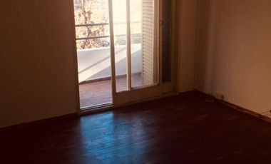 ALQUILER, DOS DORMITORIOS,  con doble balcon