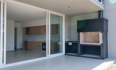 TOWNHOUSE EN ALQUILER EN LUCIÉRNAGAS 5 AMBIENTES