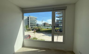 TOWNHOUSE EN ALQUILER EN LUCIÉRNAGAS 5 AMBIENTES
