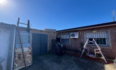 CASA 3 AMBIENTES VENTA CARLOS SPEGAZZINI