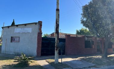 CASA 3 AMBIENTES VENTA CARLOS SPEGAZZINI