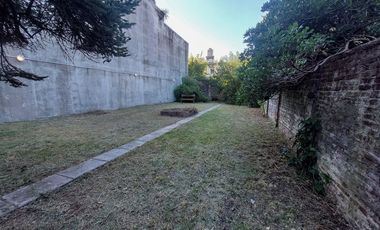 ALQUILER CASA GRAN LOTE CON JARDIN - FLORIDA