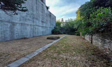 ALQUILER CASA GRAN LOTE CON JARDIN - FLORIDA