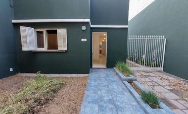 ALQUILER CASA GRAN LOTE CON JARDIN - FLORIDA