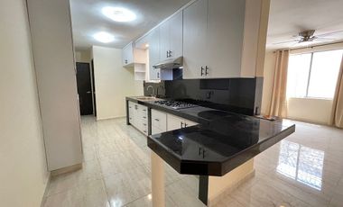 Cómoda casa 1 planta en renta! Cumbres 3 sec.