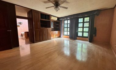 Residencia de Estilo Colonial Contemporáneo en Carretas, Querétaro | Amplia, con
