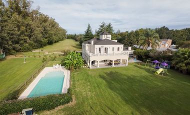 Se vende casa en La Cheltonia Venado Tuerto