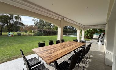 Se vende casa en La Cheltonia Venado Tuerto