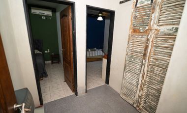 Casa Quinta 1.980mt2 con pileta y dos viviendas