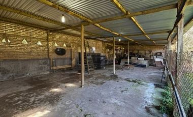 Casa Quinta 1.980mt2 con pileta y dos viviendas