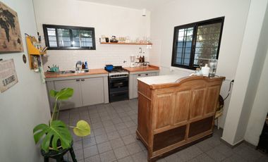 Casa Quinta 1.980mt2 con pileta y dos viviendas