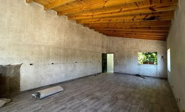 VENTA CASA EN POZO (3) DORMITORIOS PLOTTIER NQN